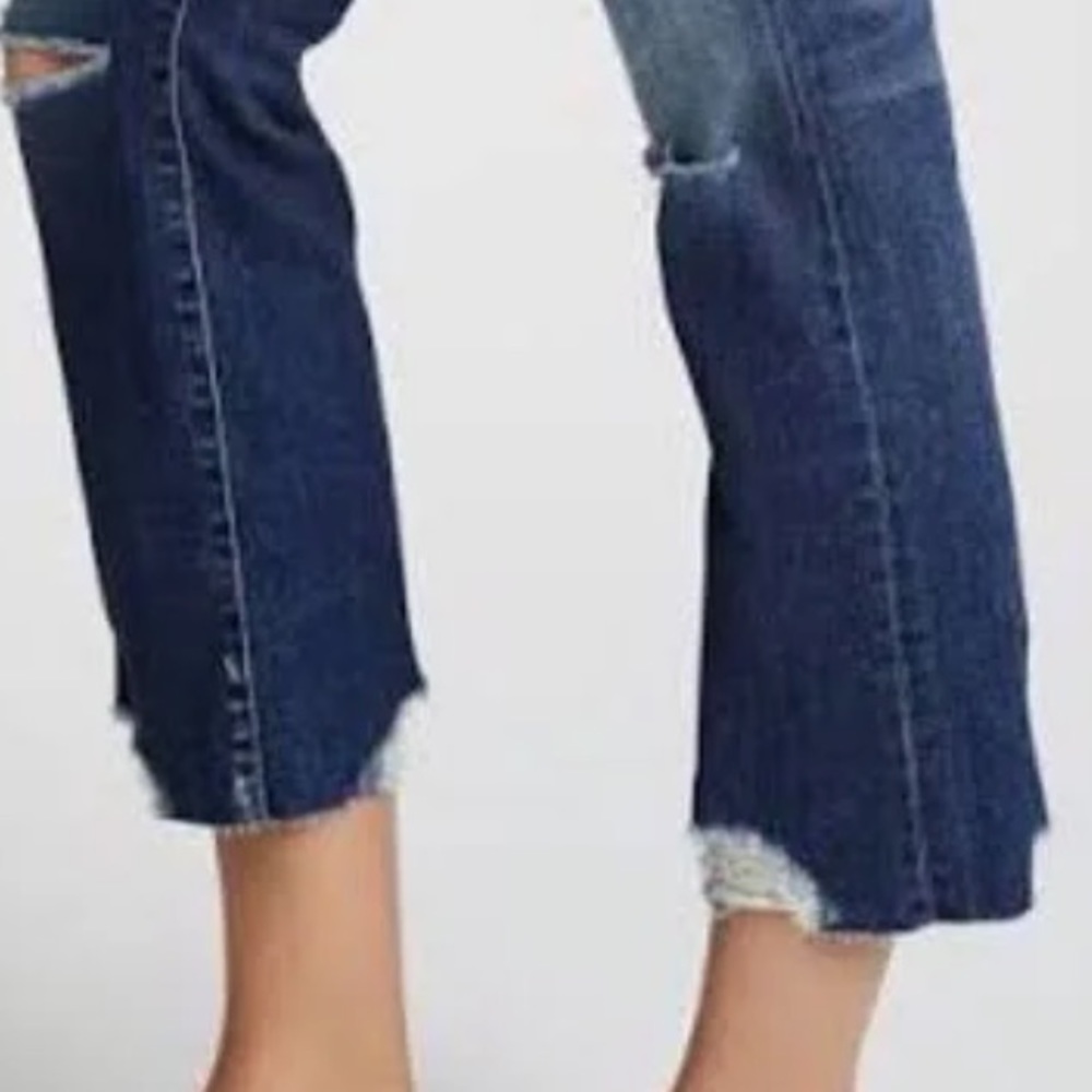 J Brand Selena Mid Rise Crop